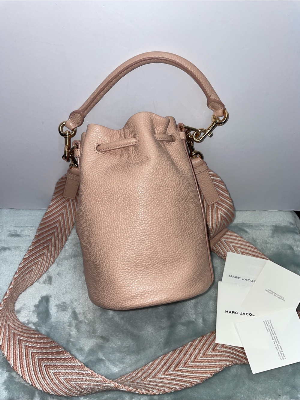 Marc Jacobs ‘The Groove’ Small Bucket Bag - Picture 2 of 16